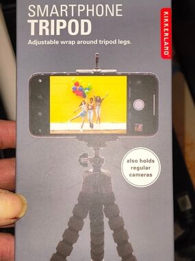 Kikkerland Black Smartphone Tripod